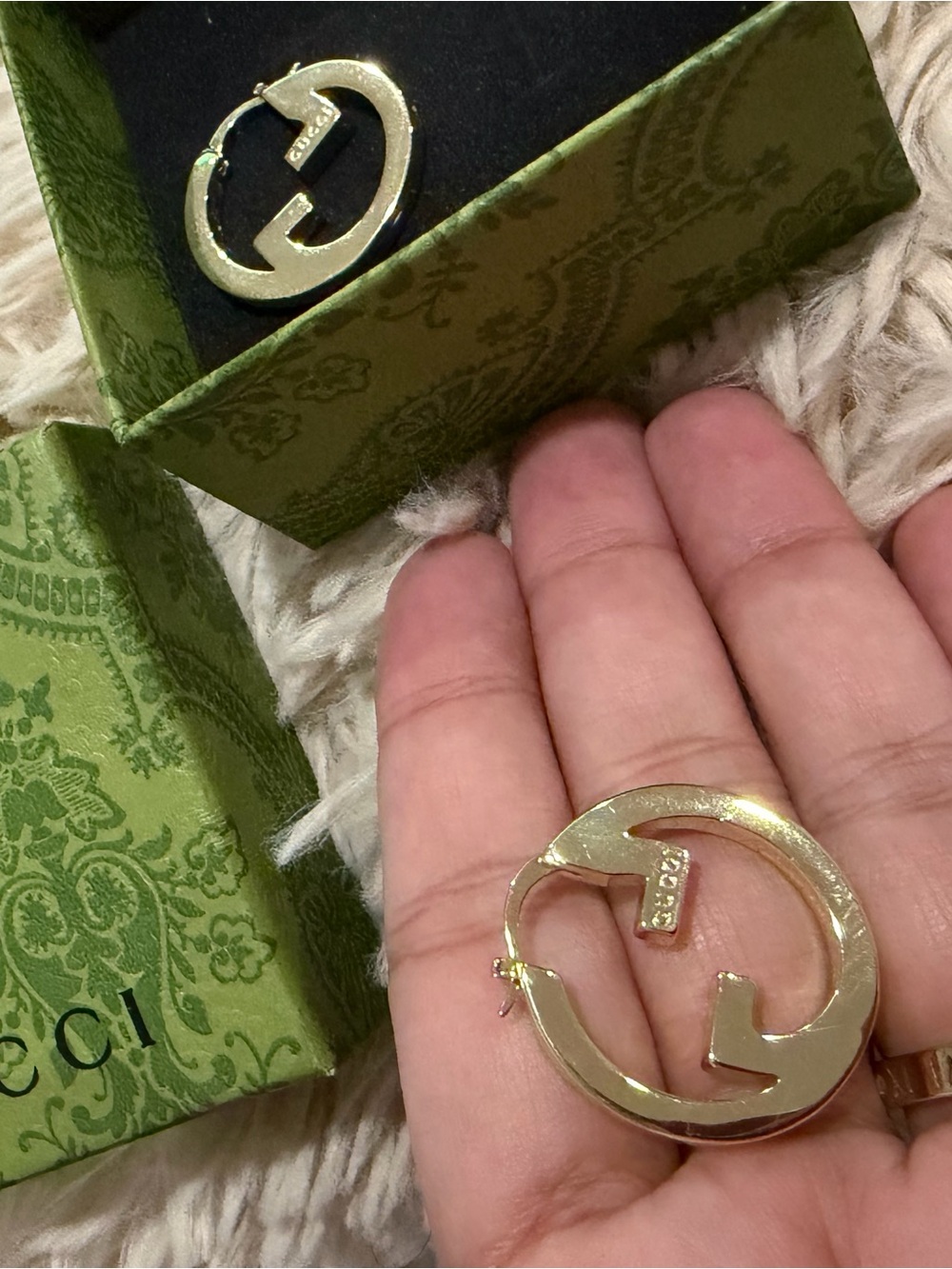 Women hoop earrings with box